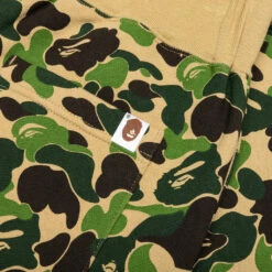Abc Camo Sweat Pants - Green 9 Abc Camo Sweat Pants - Green -Feature store A Bathing Ape Abc Camo Sweat Pants Green 001PTJ301008M 04 14 23 Feature KN 6