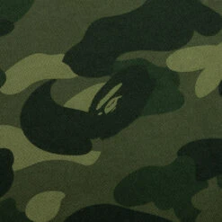 Color Camo Crystal Stone Relaxed Fit Crewneck - Green 10 Color Camo Crystal Stone Relaxed Fit Crewneck - Green -Feature store A Bathing Ape Color Camo Crystal Stone Relaxed Fit Crewneck Green 001SWI801008M GRN 01 03 23 Feature VR 7 2