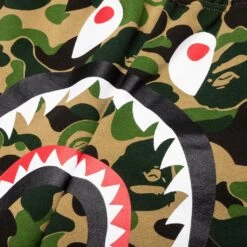 ABC Camo Shark Sweat Shorts - Green 11 ABC Camo Shark Sweat Shorts - Green -Feature store ABC Camo Shark Sweat Shorts Green 001SPK301001M GRN 04 24 24 Feature KN 8