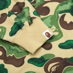 Bape Art Camo Shark Hoodie - Green 11 Bape Art Camo Shark Hoodie - Green -Feature store Bape Art Camo Shark Hoodie M Green 001ZPJ801055IGRN 02 15 24 Feature KN 8