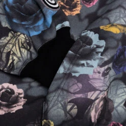 Floral Camo Shark Relaxed Fit Full Zip Hoodie - Black -Feature store Floral Camo Shark Relaxed Fit Full Zip Hoodie Black 001ZPK801301M BLKD 12 11 24 Feature KN 16