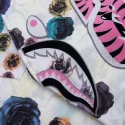 Floral Camo Shark Relaxed Fit Full Zip Hoodie - Ivory -Feature store Floral Camo Shark Relaxed Fit Full Zip Hoodie Ivory 001ZPK801301M IVY 12 18 24 Feature KN 10